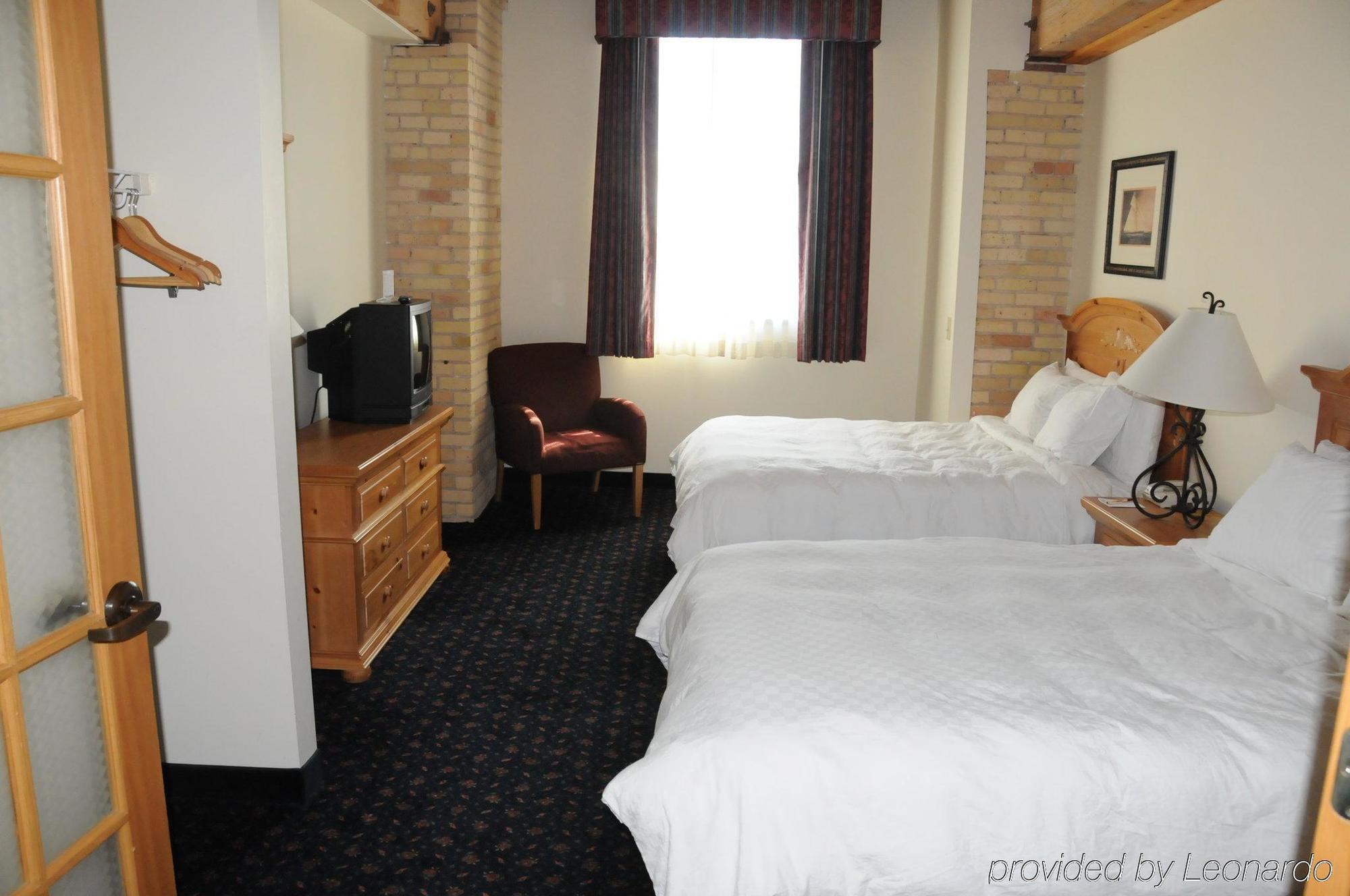 The Suites Hotel At Waterfront Plaza Duluth Pokoj fotografie