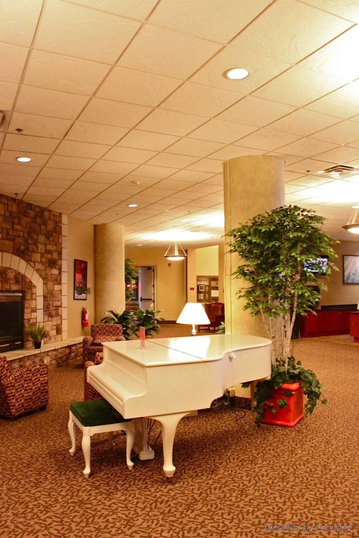 The Suites Hotel At Waterfront Plaza Duluth Interiér fotografie