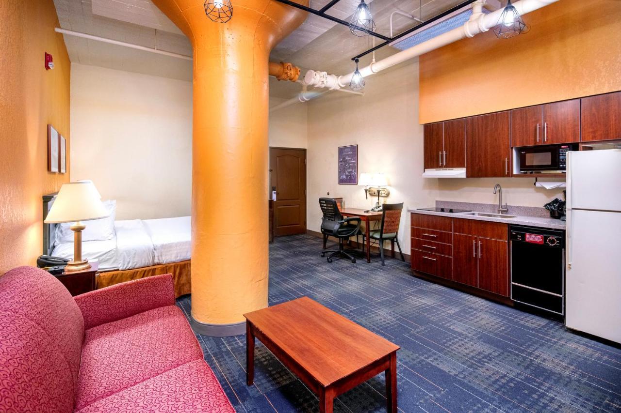 The Suites Hotel At Waterfront Plaza Duluth Exteriér fotografie